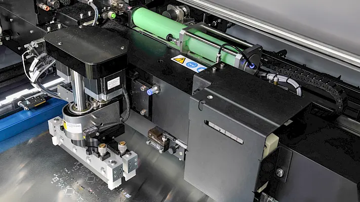 [ 希少 ] P-MODEL demo DSS-001 not for sale MBM Destroyit 2604 Cross Cut Shredder Level 3/P-4 - DSH0362L